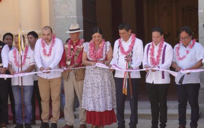 junto al Gobernador Salomón Jara Cruz, la Secretaria de Cultura Federal, Alejandra Frausto y directivos del INAH y su delegación en Oaxaca realizamos el corte de listón de la rehabilitación del templo católico de nuestra Santa Patrona, Virgen y Mártir Santa Lucía.